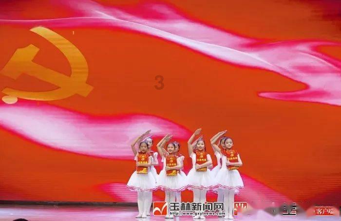 3200除以25×4，的简便计算是什么？游戏画面