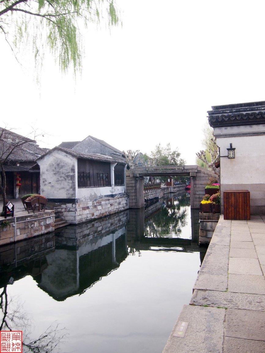 全新极氪009宣布上市，低配涨价1000元，多项新增标配