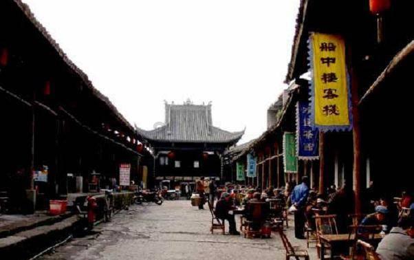 每一个人在家庭中都扮演着什么角色游戏画面